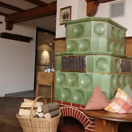 阿德尔酒店 酒店